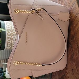 Purse- light pink with gold handles